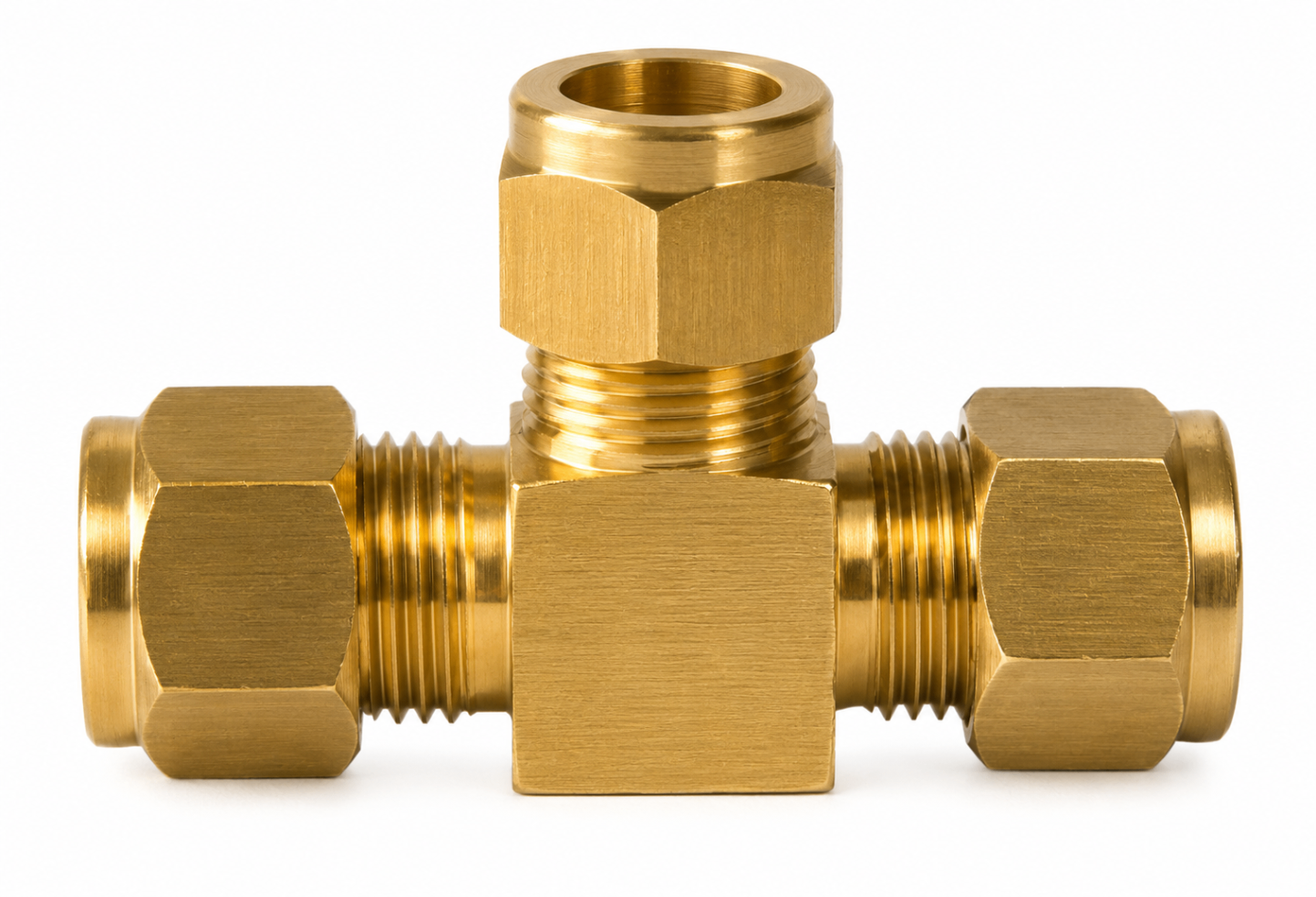 B,64 TEE ANILLO — Tee de compresión con anillo, tres salidas para acople de tubería.